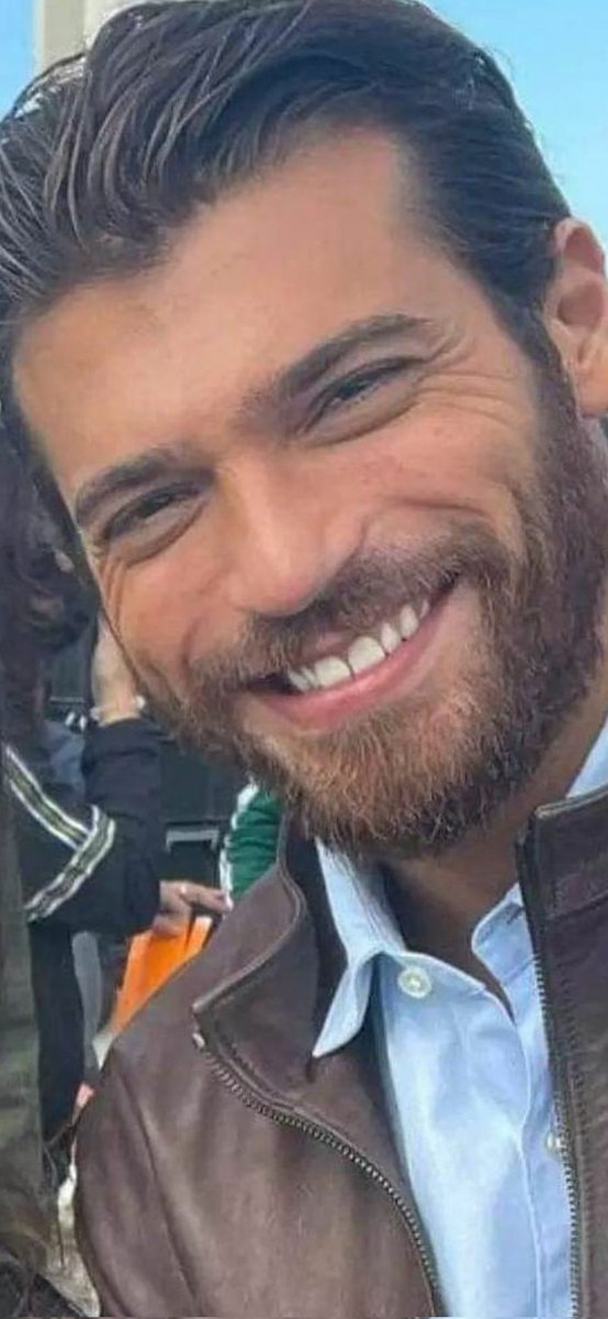 Bom dia meus amores 
Que Deus nos conceda um dia lindo e nada melhor com esse sorriso lindo, sorriso encantador, sorriso verdadeiro.

#CanYaman 
#FrancescoDemir 
#LuxVide