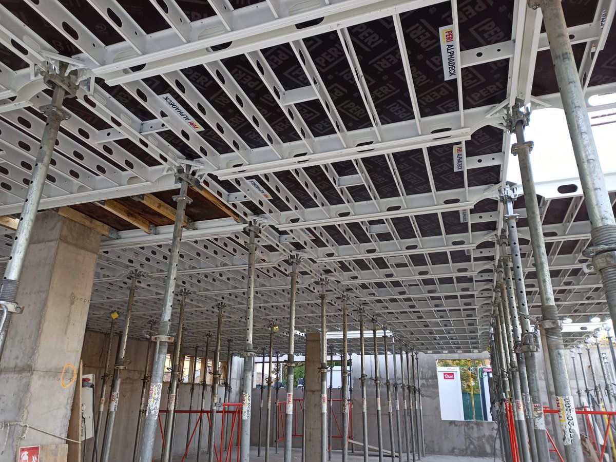 PECSA_'s tweet photo. 🆕 Utilizamos un sistema de encofrado pionero en España, #Alphadeck de @PERIgroup https://t.co/wcFqfUINt7
Proyecto #PECSA 🏗️ Construcción del Centro de Servicios Sociales San Diego en Vallecas https://t.co/RF3qmTyEQu