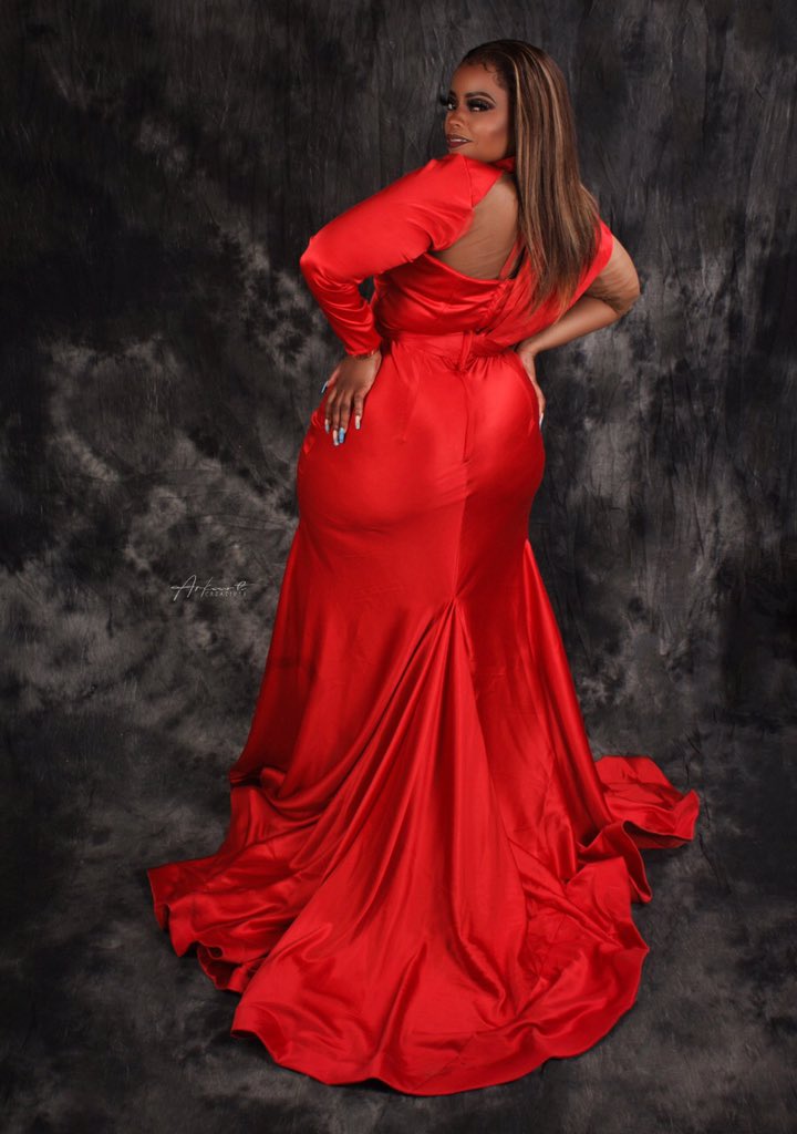 ArkCreatives's tweet photo. You just have to Love it.

Photographer: @brandongospel 
Studio: @arkartcreatives 
Model: @tsinyanepalema 
Makeup: @audreybotsime
Theme: birthday 

#instagram #instalike #photography #photooftheday #photoshoot #portraitphotography #studiophotoshoot https://t.co/1RVPlCm0lI