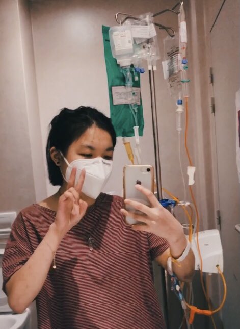 ____jody's tweet photo. Aujourd’hui, ça fait un an que j’ai donné mes cheveux pour les personnes atteintes du cancer.

Aujourd’hui, ça fait neuf mois que j’ai commencé la chimio.

Et aujourd’hui, ça fait quatre mois que j’ai terminé mes traitements. 

Ça en fait des histoires à raconter. https://t.co/PwefVXtzPM