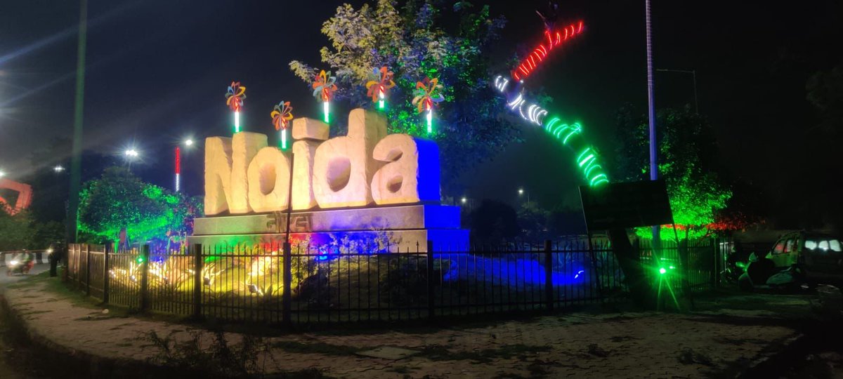 CeoNoida's tweet photo. Every nook and corner of Noida has been enlightened with an array of LED lights on the occasion of Deepawali.
Wishing lots of happiness & prosperity to all on Deepawali !!
#HappyDeepawali_2021 https://t.co/R7VIOJpQP6
