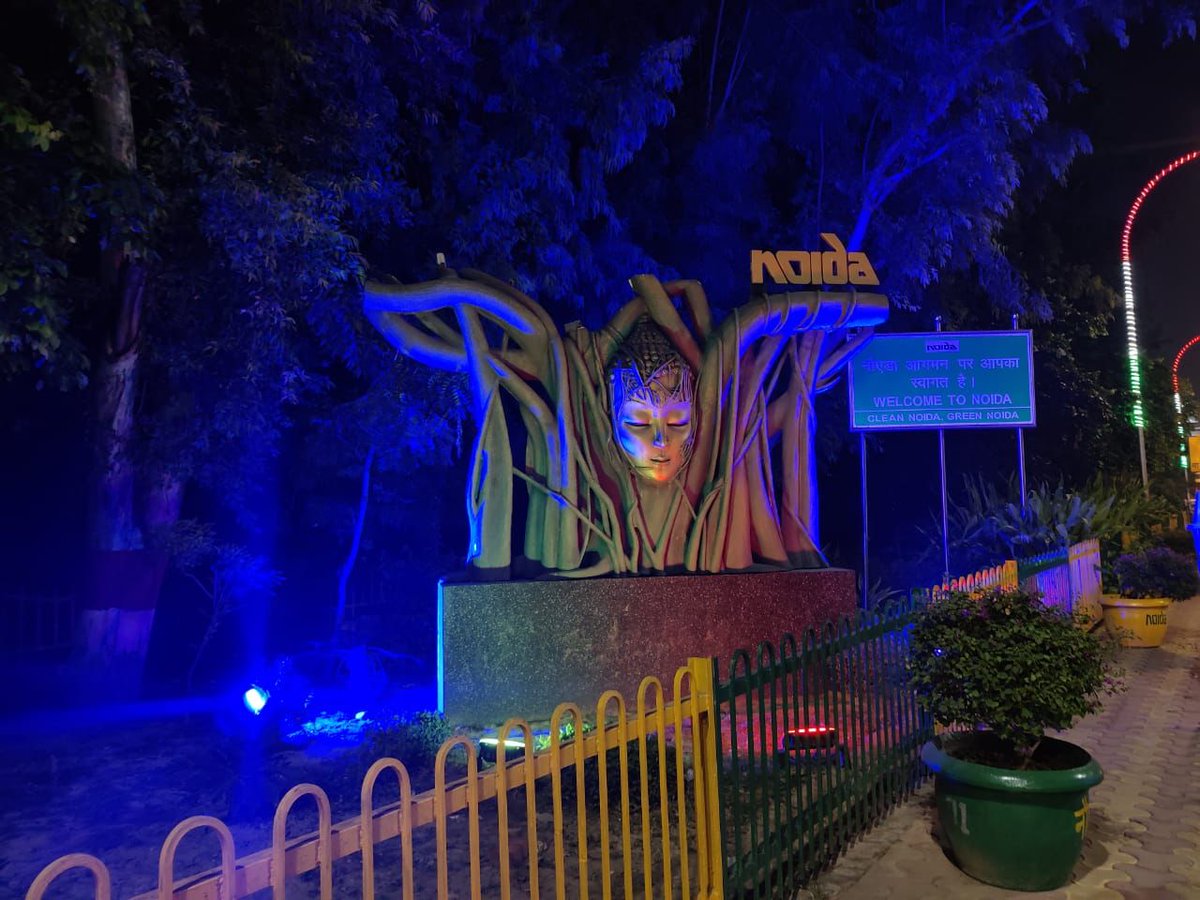CeoNoida's tweet photo. Every nook and corner of Noida has been enlightened with an array of LED lights on the occasion of Deepawali.
Wishing lots of happiness & prosperity to all on Deepawali !!
#HappyDeepawali_2021 https://t.co/R7VIOJpQP6