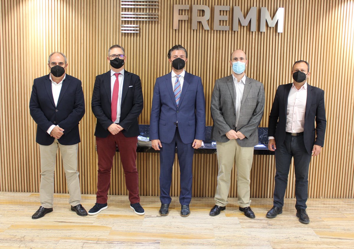 fremm_es's tweet photo. Los instaladores de electricidad ⚡ de #FREMM gozarán de condiciones especiales en @telematel.

Tanto los presentes como los futuros miembros del Gremio podrán actualizar o cambiar sus #programas y #aplicaciones 

👉 https://t.co/HYDDzZrZ4U https://t.co/BpbDShEkoM