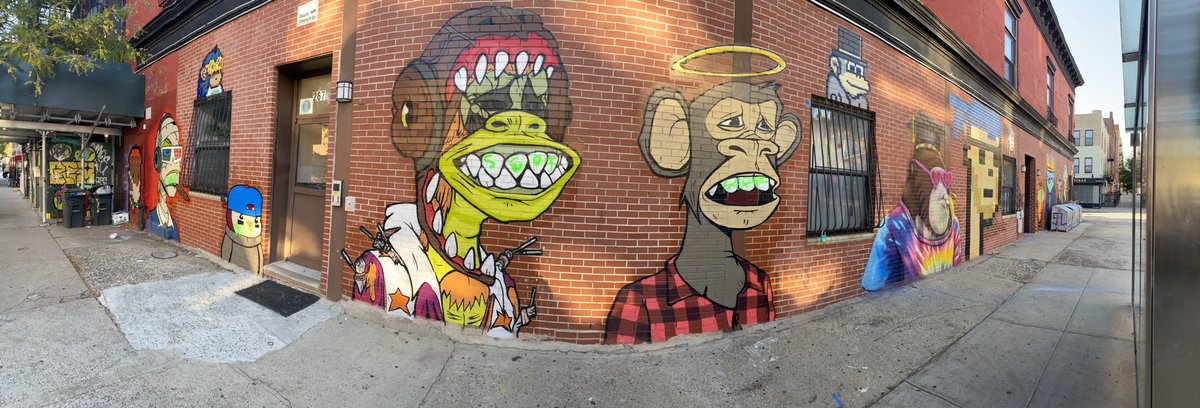 cdettmar's tweet photo. Is Williamsburg the most non-fungible neighborhood? https://t.co/DFQ1RAXxQ0