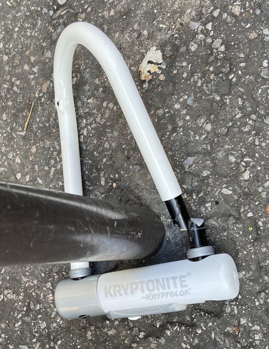 L'Échappée - podcast tweet media