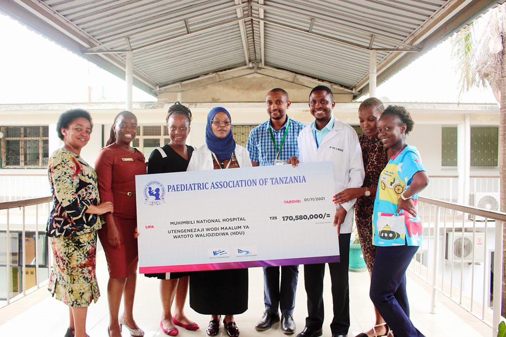 paediatricstz's tweet photo. ✨✨Pre Conference Activity✨✨
Presenting our contributions to Muhimbili National Hospital administration from the fundraising event hosted by PAT.
Thanking all that made it possible

#paediatricsyetu
#LateBenjaminMkapa
#LateReginaldMengi https://t.co/Dk6Ky1vDrC