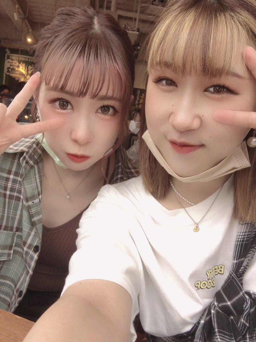 aaa_Rk07's tweet photo. ゆかちんとご飯行ったんだっ☀️✨
#時差投稿 #すいません #あなたが何オタクで誰推しか当てる https://t.co/MiYnvSynWN