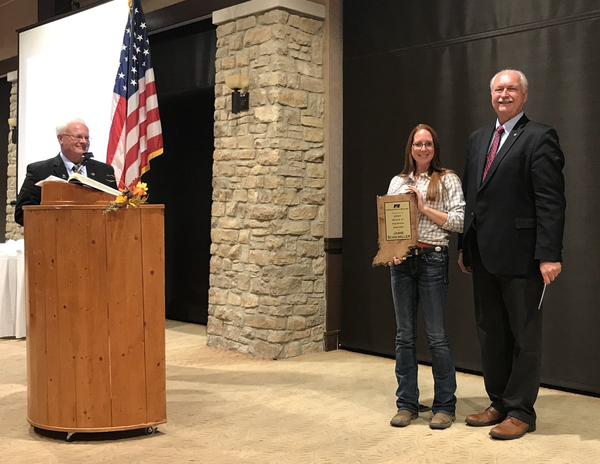 KronRandy's tweet photo. Last night, I was able to join District 10 for their awards dinner and program. It was a great opportunity to congratulate and thank our volunteers for their efforts and dedication to Indiana Farm Bureau. https://t.co/yyAv7xOWGI