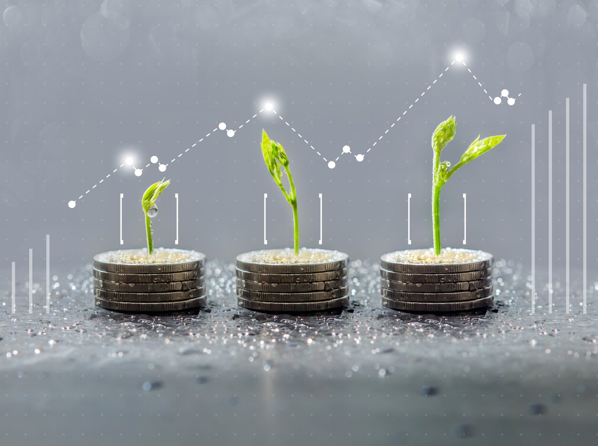 EACB_News's tweet photo. Read the #EACB's position on the @EU_Commission 's strategy for financing the transition to a #sustainable economy. The #EACB supports the four-pillar approach:
✔️Financing the transitions
✔️Inclusiveness
✔️Resilience
✔️Global ambition
#coopbanks 
➡️https://t.co/mGfPxXa9hB https://t.co/YELCe8oFZx