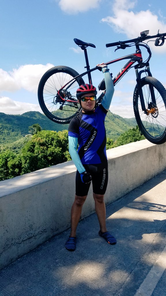 Rielcyclist's tweet photo. Tara bike tayo https://t.co/OHXPP4NVj3