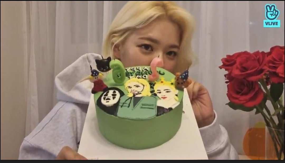 jhgyeomm's tweet photo. Es el primer live de Jeongyeon que veo, me muero de lo hermosa que se ve https://t.co/JSchrZwR1Y