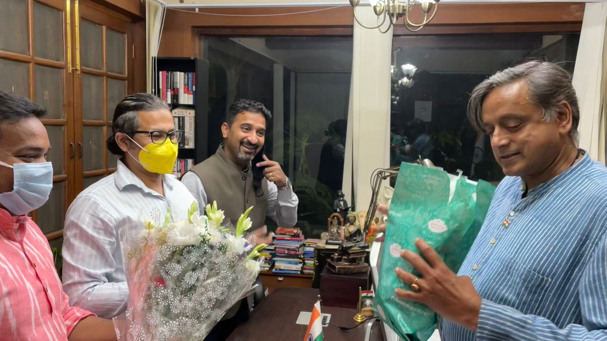 ShashiTharoor's tweet photo. Met with Amit Krishnan, Pradeep Siri and Arun Nair of @KooAppIndia to discuss their platform, whether &amp; how it differs from @Twitter, &amp; to what extent they are driven by a political agenda. Interesting &amp; positive conversation. https://t.co/OWIlvT9HA3