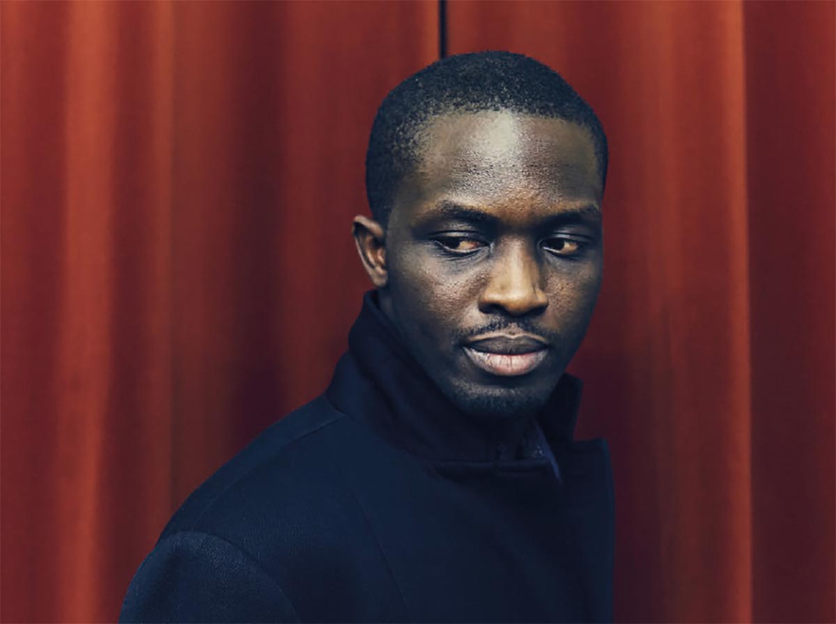 Palaisptedoree's tweet photo. Prix littéraire de la Porte Dorée en 2018 et aujourd'hui lauréat du #Goncourt pour "La Plus Secrète Mémoire des hommes" (@EdPhilippeRey/@EditionsJimsaan).
Félicitations Mohamed Mbougar Sarr ! 
Photo : Cyril Zannettacci https://t.co/AockVUb8Xo