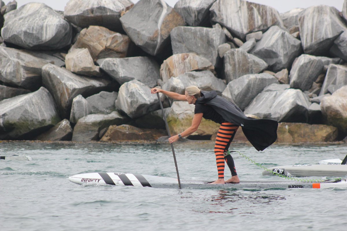 SUPmamaKT's tweet photo. Flying out of October & into November. #InfinitySUP #DanaPointHarborHoot #WernerPaddles #SUP #USASUP https://t.co/hI0DmdvgR2