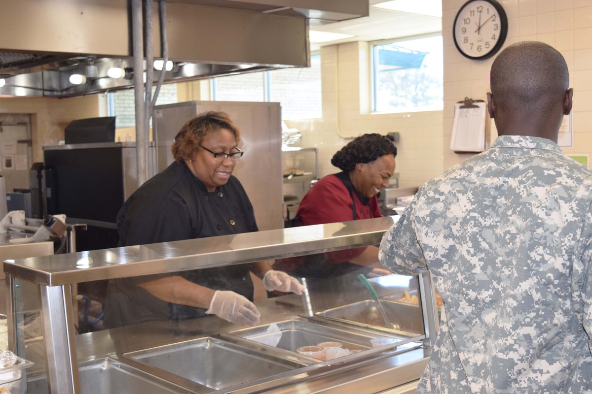 WilLouGray's tweet photo. Shoutout to our cafeteria staff! They keep our students fueled for success. Check out the amazing food they prepare here at Wil Lou Gray 🤗🍎 #cafeteria #wlgos #wlgosfood https://t.co/BvTbIhfaDJ