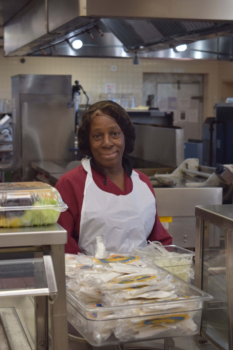 WilLouGray's tweet photo. Shoutout to our cafeteria staff! They keep our students fueled for success. Check out the amazing food they prepare here at Wil Lou Gray 🤗🍎 #cafeteria #wlgos #wlgosfood https://t.co/BvTbIhfaDJ
