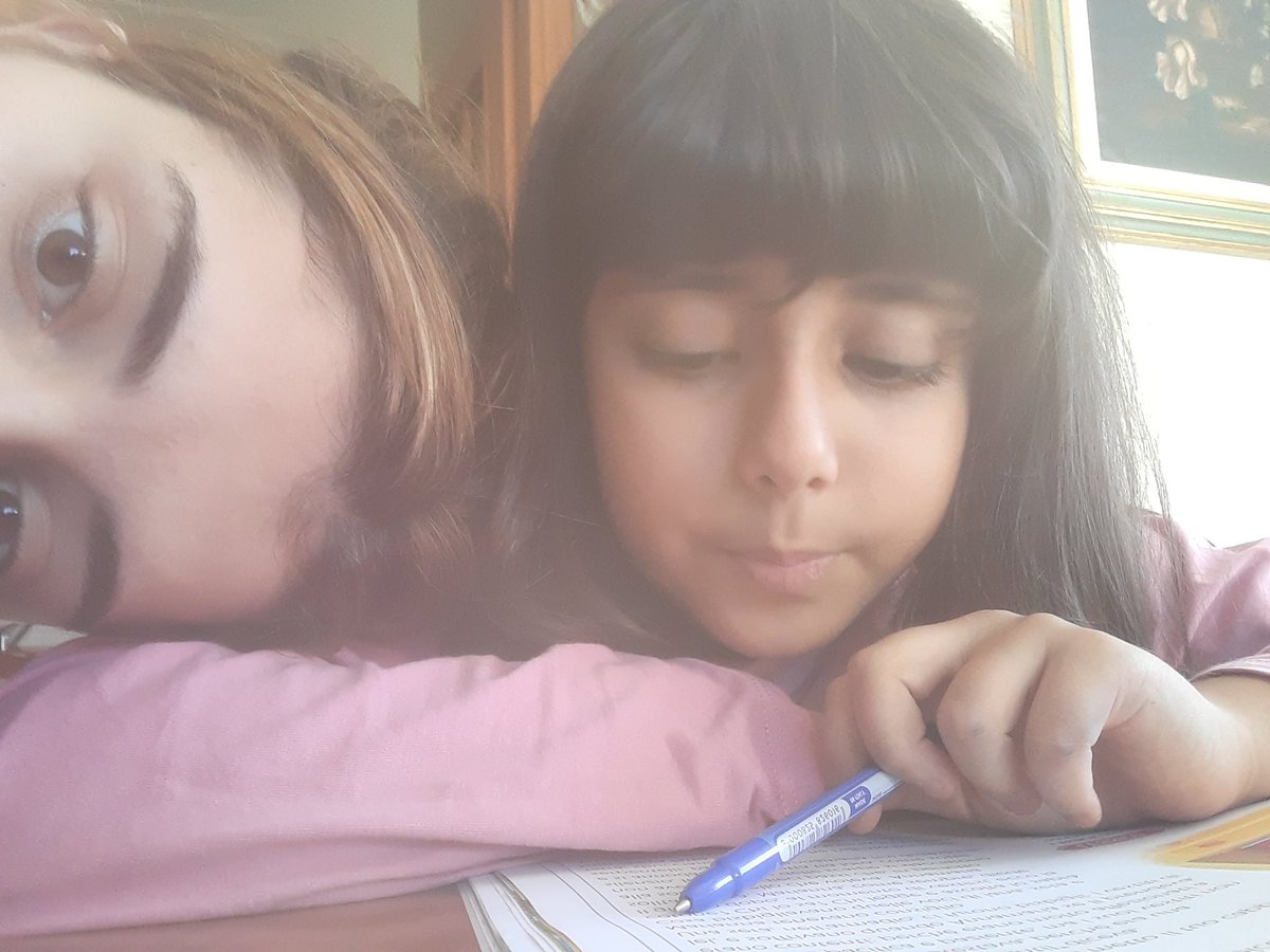 io e Jolanda che studiamo "sci e scie"
