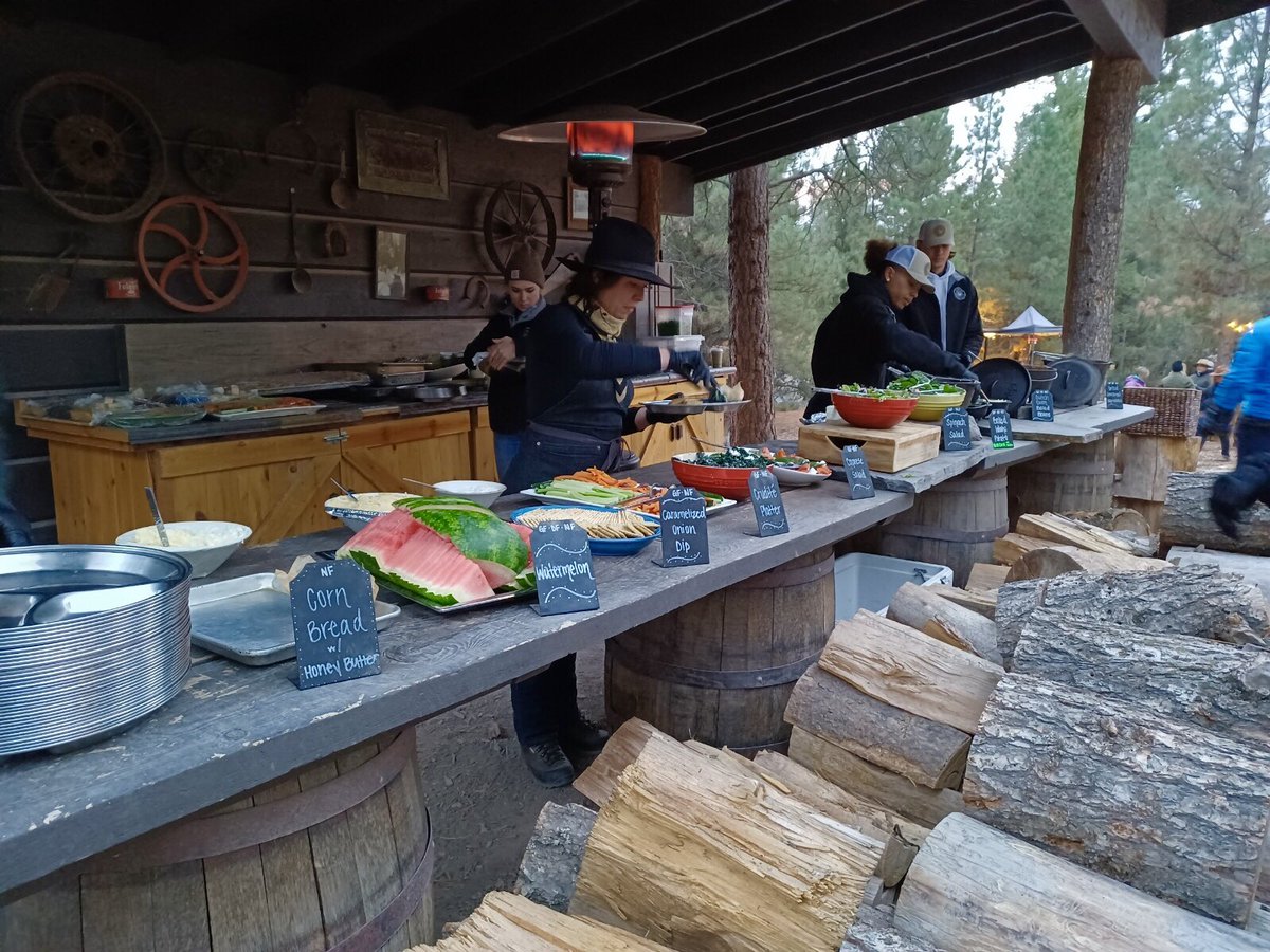 parodi_shirley's tweet photo. Day 2 of #HC2HC kicks off with breakfast against the beautiful backdrop of the Greenough wilderness before we saddle up on The Era of Automation in healthcare. 😍 #siriuslyfun https://t.co/6vMDvduZO8