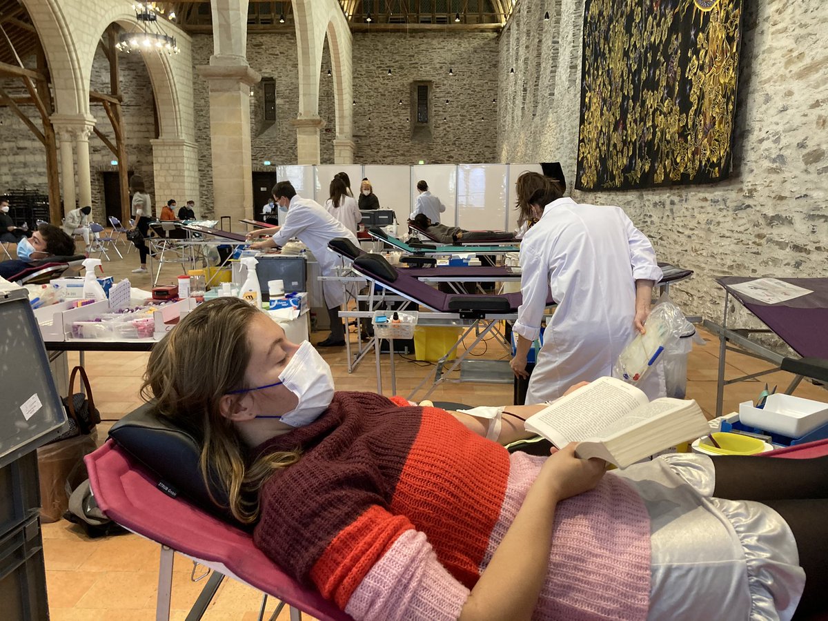 president_adema's tweet photo. Je suis allée donner mon sang aujourd’hui dans le cadre du projet Défi sang limite, organisé par @ADEMA_Angers @Pharma_ACEPA et @EFS_dondesang 
Merci aux bénévoles qui se sont mobilisés pour cette journée, et aux étudiants venus faire un don.
1 don = 3 vies sauvées 🩸 https://t.co/IN2PLJFztr