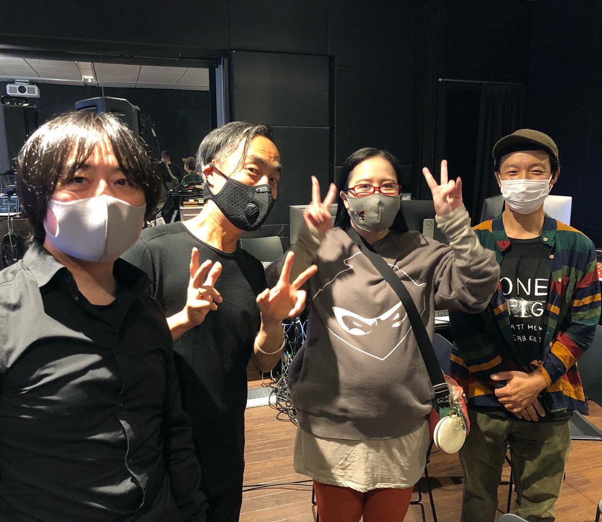tks_nsmt's tweet photo. @onpa_official 20周年 @kyoka_sound さんお誕生日おめでとうございます,一緒にお祝い出来て本当に光栄です! @DOMMUNE お世話になりましたCongrats on Onpa 20th anniversary! Thanks again dommune for everything! Hope to see you all again really soon. #takeshinishimoto #drowsines #sologuitar https://t.co/bE6kU6dcbv