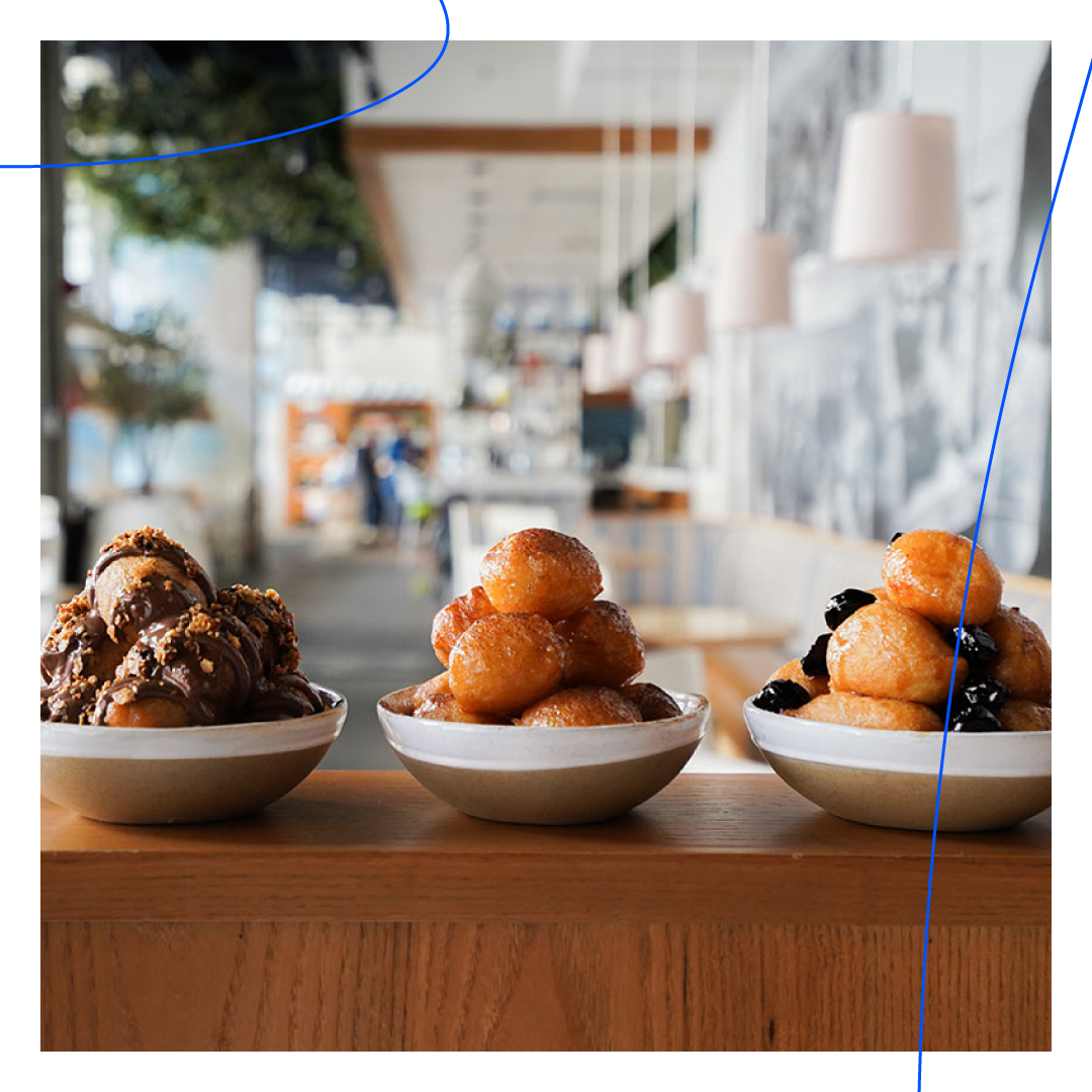 Always a treat! Good taste is never a trick 😉!
#SalonikiGreek #GreekDonuts #HoneyCinnamon #SourCherry #CaramelPistachio