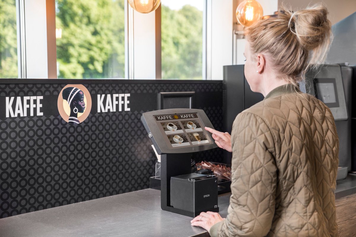SpacePole_Inc's tweet photo. Want to give your customers an ordering #kiosk they want without the price tag?  It's easier than you think... Combine the A-Frame™ with the TabPrint™ to create #selfservice solution!

Learn more at https://t.co/0BJABL4iGY!

#tabletPOS #qsr #hospitality https://t.co/T9i1f6uVAa