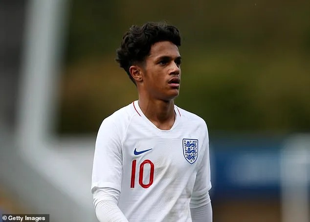 Who is Fabio Carvalho of Fulham?- Latest Real Madrid transfer news 3 We answer 'who is Fabio Carvalho of Fulham?'- Latest Real Madrid transfer news. (Getty Images)