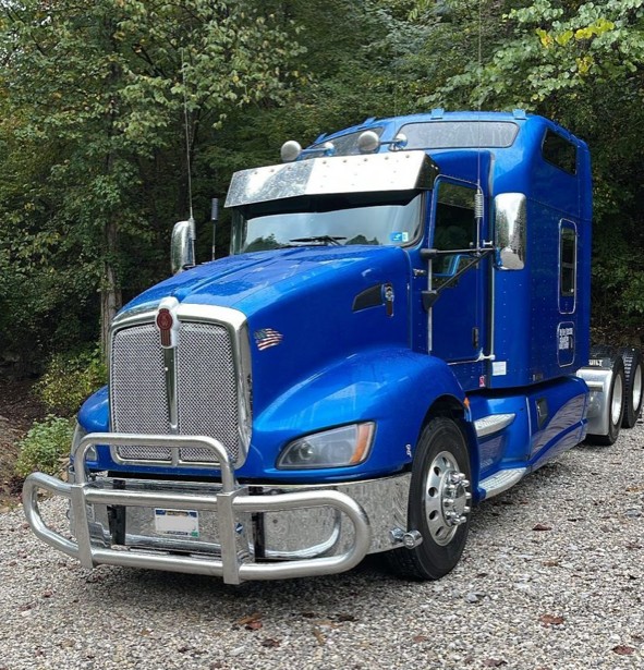 HERD_NorthAm's tweet photo. HERD's Grille Guard - 200 Series!
Looking awesome on this Kenworth!
#HERDbumpers #Bumper #BumperGuard #GrilleGuard #GrillGuard #StrongerTogether #BetterTogether #ThankaTrucker #America #Canada
πΈ: @donald_j_truck - Thank you for sending! π https://t.co/ayfKm0N9Td