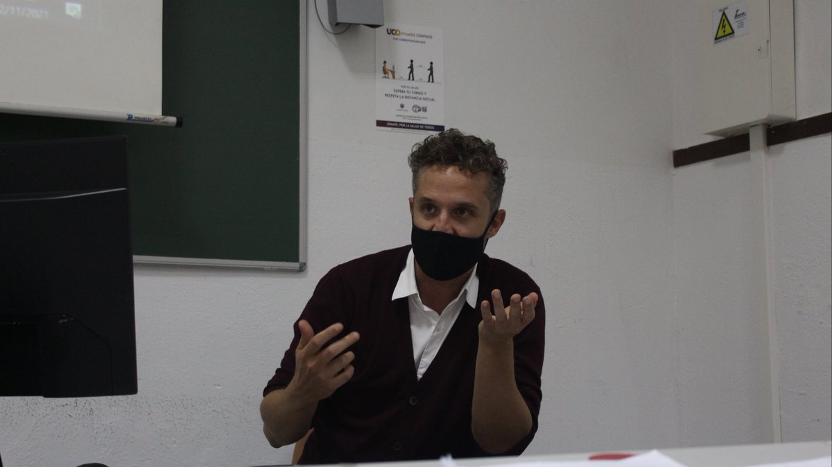 UCOGriego's tweet photo. Ayer, 2 de noviembre, se celebró el simposio sobre Plutarco en Córdoba en la Facultad de Filosofía y Letras, en el que participaron Olivier Guerrier, Luisa Lesage, Israel Gallarte y Dámaris Romero. Una experiencia espectacular. https://t.co/sknnVajBxn