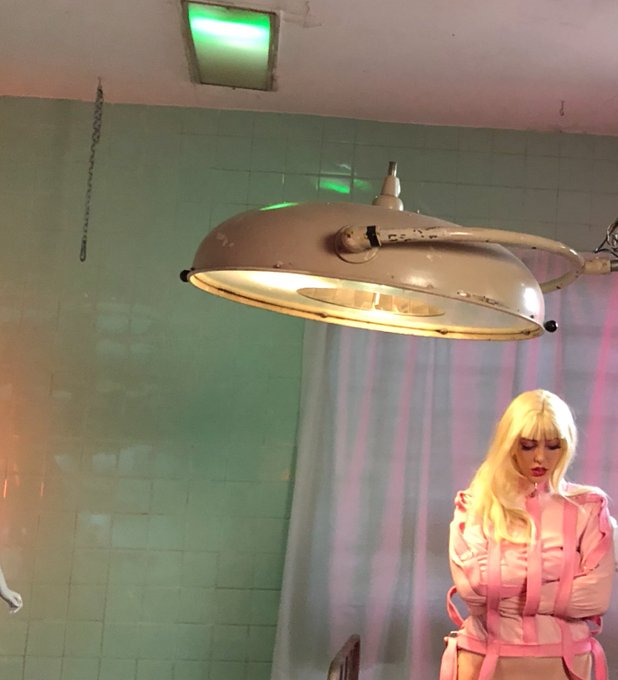 The kind of Barbie you want to play with 𝔥𝔢𝔯𝔢 𝔶𝔬𝔲 𝔴𝔦𝔩𝔩 𝔣𝔦𝔫𝔡 𝔭𝔢𝔯𝔳𝔢𝔯𝔱 𝔠𝔬𝔫𝔱𝔢𝔫𝔱  porn . bdsm . horror . violence  https://t<a href="/tag/fansly"class="tags"><span>#fansly</span></a>
