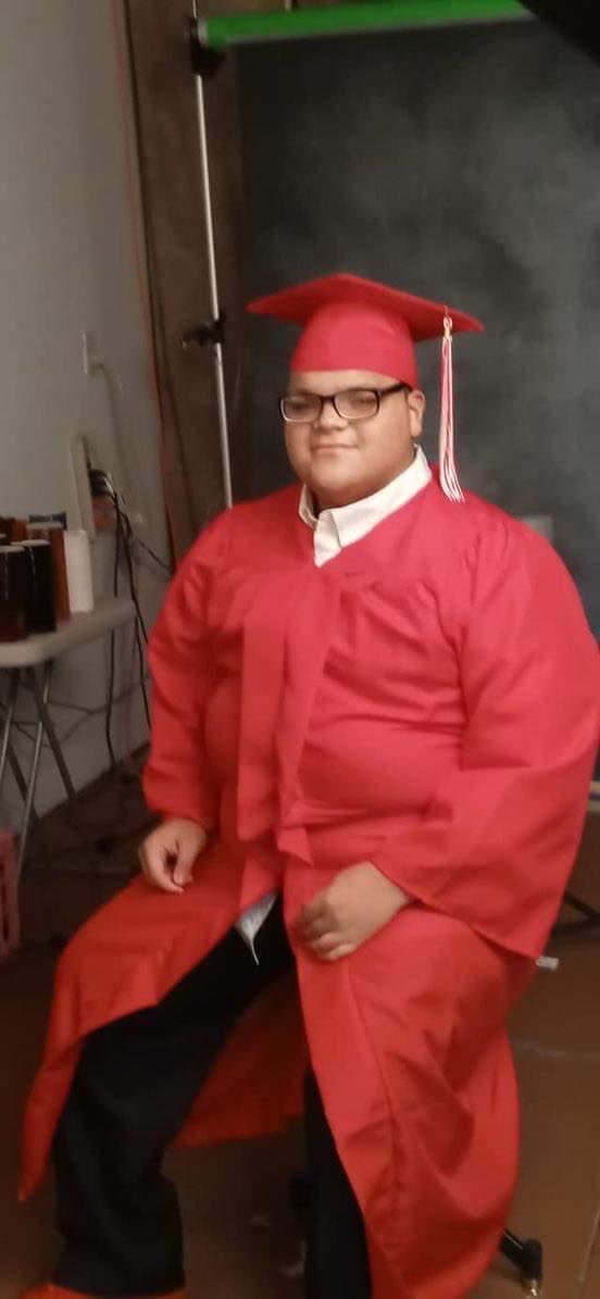 Simons_Law's tweet photo. Trisomy kids are compatible w/graduating!
To all trisomy parents— never give up. Doctors are necessary but not always right. Jordan wasn’t supposed to live. So many ICUs I lost count. But yesterday my son w/a deadly chromosome anomaly turned 18. There’s always hope.
#SimonsLaw https://t.co/e6JMCKJxLG
