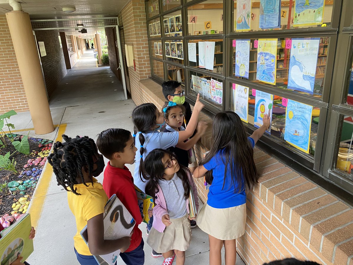 mr_nappi's tweet photo. Our first grade friends had a great time voting for their favorite year book cover! 

Thanks @dayankee and Ms. Olson for hosting us! 

@LelyLionsRoar https://t.co/ESQFzmyKVT