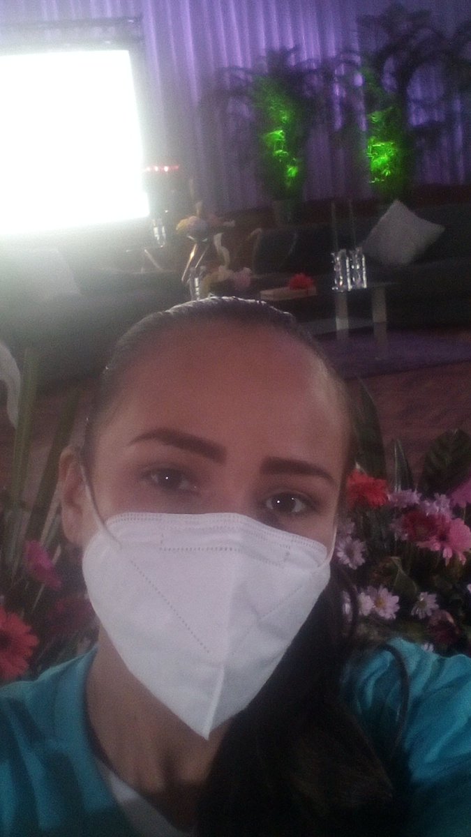 Presente en el teatro de la unidad vecinal junto a nuestro gobernador <a href="/FreddyBernal/">Freddy Bernal</a> y su esposa Karen Duran de Bernal para el plan de gobierno juntas amemos al tachira <a href="/BermudezJoseA/">Bermúdez José</a> @ClapParroquia <a href="/arguelloyepfri/">Yepfri Arguello</a> <a href="/ClapCristobal/">clap municipio san cristobal</a> #SoyComunicadorClap