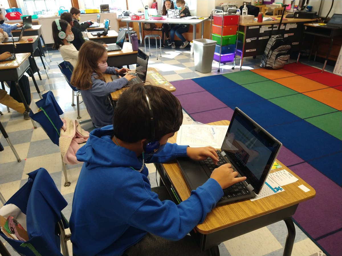 NSComputerTech's tweet image. @NSComputerTech 3rd gr ss continue their Digital Citizenship lessons, DC lesson Be Kind Online with @typingclub. Typing practice (2 hands, proper posture) and instilling acting kind online. @NorthSideEW @EWSDTech