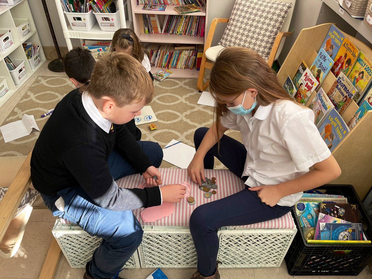 HilaryGoodridge's tweet photo. Playing Piggy Banks and Money Spinner today to practice representing values of money with coins! 🐷💰 #mathworkshops @StBonaventures https://t.co/q3wwVYSelg