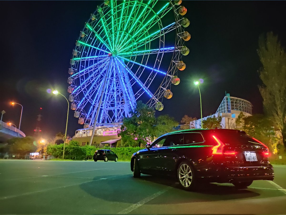 tyuimaru's tweet photo. そういえば車変えてました
v40→v90 T5 momentum
やっぱでけえ(笑)
これからよろしく！ https://t.co/peSQtjYlLc