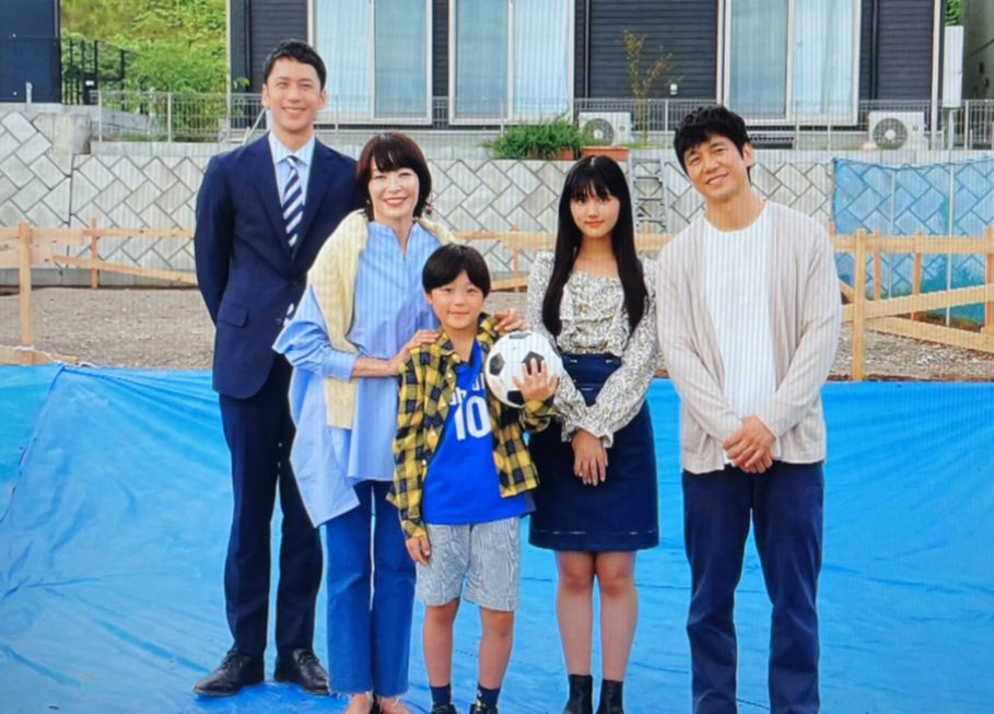 ginchu_main's tweet photo. 真帆の秘密について考察

早番遅番の嘘、林が家族写真に入る時に一瞬出した真帆の違和感、林の立ち位置から

①不倫
②不倫の事実を林は知っている
③大学時代、後輩だった林と付き合っていた

等を想定してます

真帆は現時点で嘘が確定してる唯一の人物であり、最も怪しいと考えます🤔
#真犯人フラグ https://t.co/cBqYSVMDn2