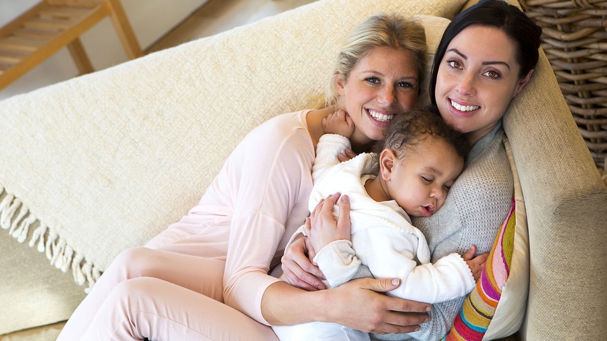 We are delighted to share one of the most popular educational sessions we held during the Modern Family Show in September: ‘Same sex and solo parenting using donor sperm: Talking about the journey’.
This interactive Q &amp; A session was hosted by Michele

agoraclinic.co.uk/using-a-sperm-…