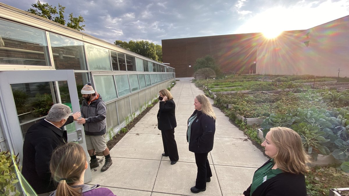 ISDAgov's tweet photo. Last week, @USDA_AMS Under Secretary for Marketing &amp; Regulatory Programs Jenny Lester Moffitt visited @Indiana_Grown member, @GrowingPlacesIN

Growing Places Indy is a Specialty Crop Block grant recipient &amp; provides workshops &amp; tours to engage the Indy community in urban farming https://t.co/4jP5LlMFgp