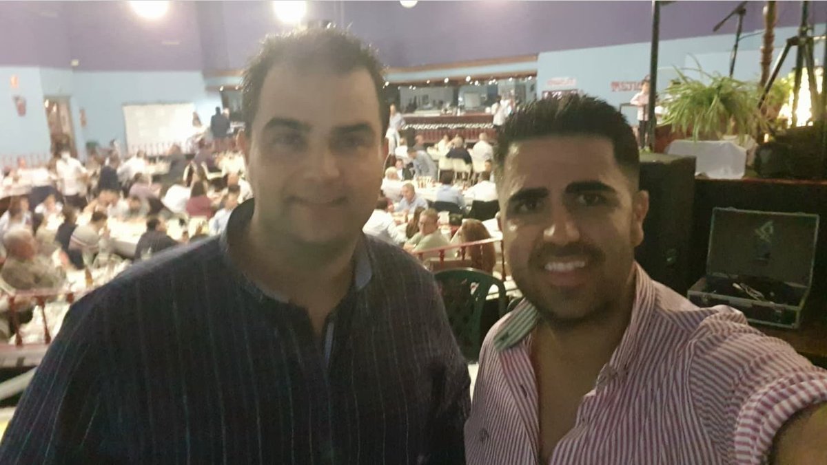 ¡RESACA DE PUENTE! 

🔊 Ya no podemos estar más contentos del pasado puente. Hemos disfrutado con lo que más nos gusta.

🗣 Desde aquí agradecemos a todos ellos por contar con nosotros para poner la nota musical en sus eventos. ¡Nos veremos muuuu pronto! 🙌🏽🙌🏽🙌🏽