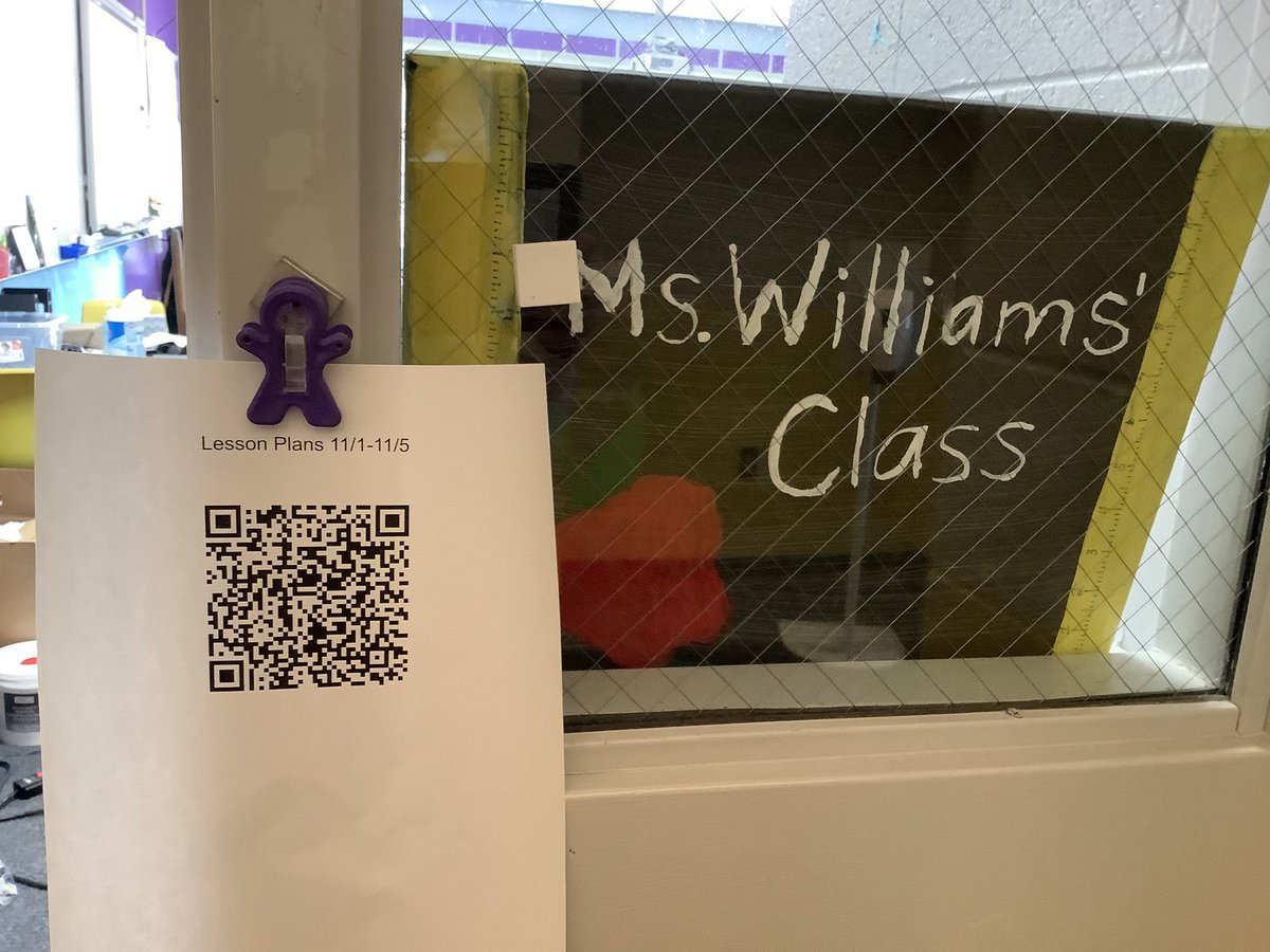 LaurelMillElem's tweet photo. Fancy like having your lesson plans via QR code! @chicocollins28 @signgirlbarton @FCSchoolsNC #LMESTheChoiceIsYours https://t.co/yIA4ytUHKx
