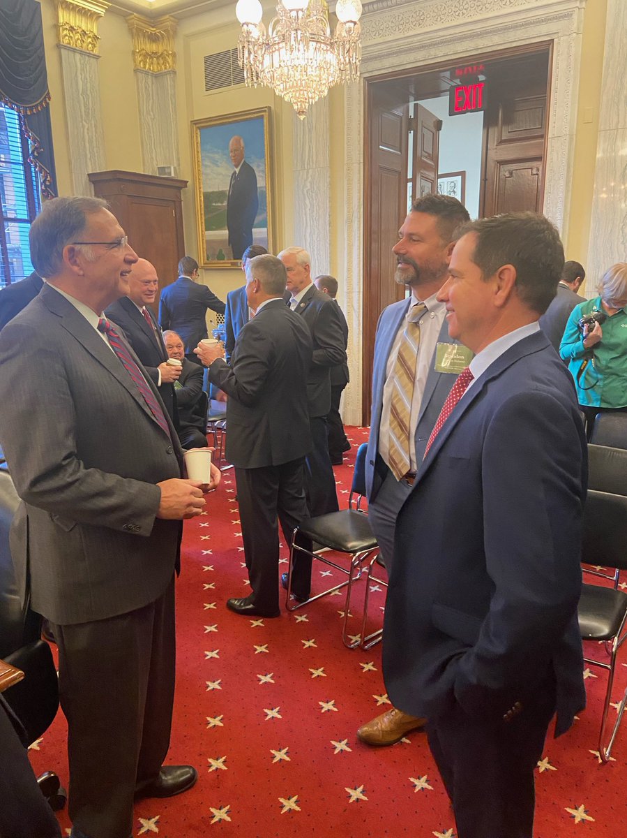 FarmCreditWEAR's tweet photo. This morning we had the opportunity to meet with Arkansas legislators on Capitol Hill. Thank you to our senators and congressmen for your support of rural communities in our state and AR agriculture. #FarmCreditFlyIn https://t.co/9dfmCeorkK
