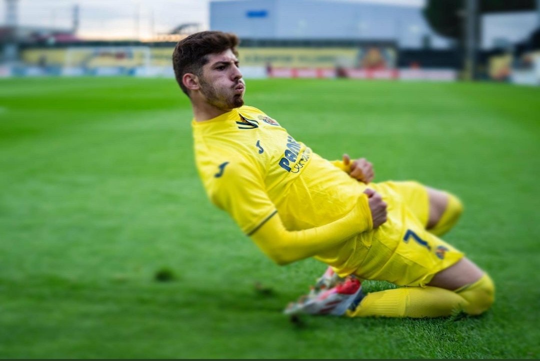 Fútbol Base.
Tras marcar su primer gol en @UEFAYouthLeague con <a href="/CanteraGrogueta/">Cantera Grogueta</a> , el aguileño @alex10jmnz_ convocado con @SeFutbol Sub 19 para el minitorneo clasificatorio en Luxemburgo.
🗓 10N / España-Luxemburgo
🗓 13N / España-Azerbaiyán
🗓 16N / España-Bélgica