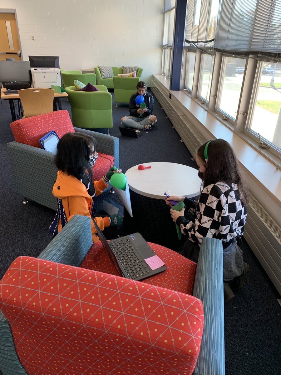 Oil spill remediation… rocket propulsion and more! Awesome tasks from <a href="/UConnEngineer/">UConn Engineering</a> <a href="/MeridenK12/">Meriden K12</a> <a href="/PKuckel/">John D. Kuckel</a> #LincolnMS #STEMinists #ngsschat