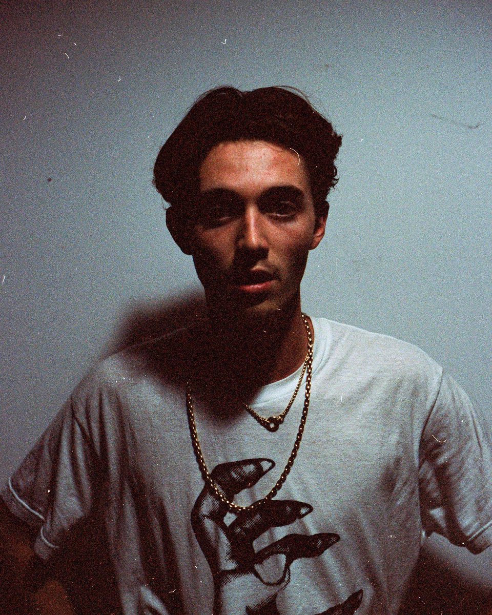 greysonchance's tweet photo. my .@Spotify single 8Track is OUT NOW 💚
https://t.co/UrqX9YqIIc https://t.co/g5oC0WDnAG