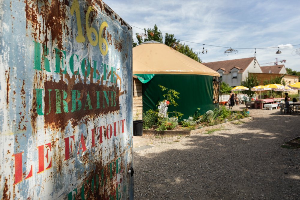 OCCUPATION TEMPORAIRES DE FRICHES
Association, structure de l’ESS, artiste : un projet d’économie circulaire, d’agriculture urbaine, d’accès au droit ou à l’emploi, de bien-être, de culture, de sport ou de numérique ? Cet appel à projet est pour vous !
est-ensemble.fr/AMI-tempo-2021…
