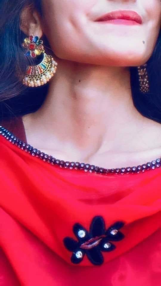 تو کسی روز مجھے____ حالت وجدان میں مل❤
لب کی ہے فریاد کہ چھونا ہے تیری گردن کا تل❤