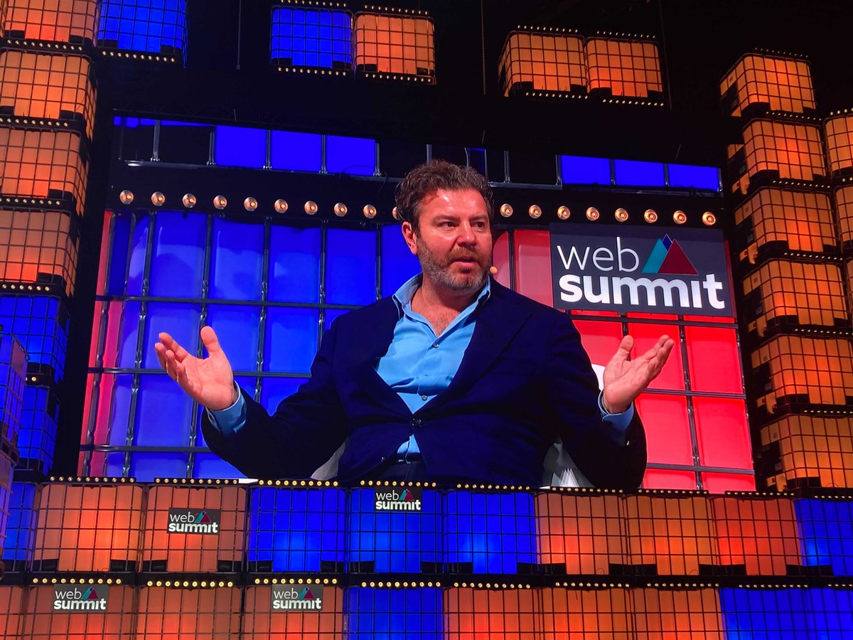 tiafrate's tweet photo. "I have seen robots bring nothing but joy to our customers. Why? Because it takes the robot out of the human and opens up a whole world of creativity." - @UiPath Co-Founder &amp; CEO @danieldines on the Center Stage of #WebSummit2021. #automation #RPA https://t.co/2s63mxI7mt