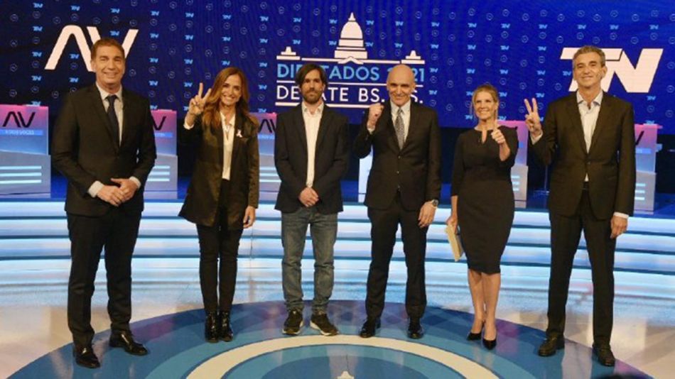 Según la última encuesta electoral elaborada por Consultora Equis y Proyección Consultores en provincia de Buenos Aires (1456 casos relevados entre el 22 y 28 de octubre, error +/- 2,6%) Frente de Todos está recuperando terreno en la denominada madre de

abcenlinea.com.ar/elecciones-enc…
