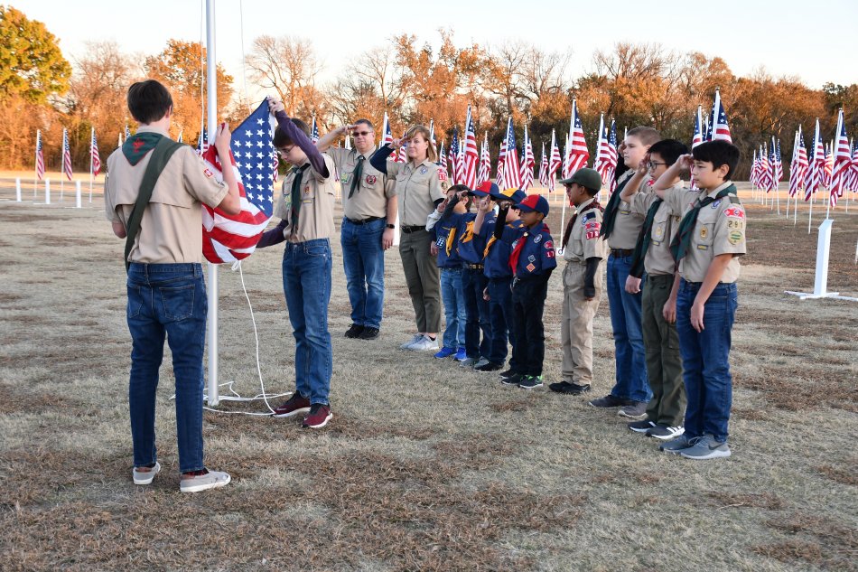 FlagsHonor's tweet photo. The @Boy Scout Troop 291 will join us on Sunday, Nov. 6th at 5:15PM for a Flag Etiquette Ceremony. If you have a tattered flag, bring it to this event and the Boy Scouts will official retire your flag.
#PlanoFlagsOfHonor
#Veterans
#FirstResponders
#HonorAHero
#PlanoEastRotary https://t.co/kKASpbwfa1